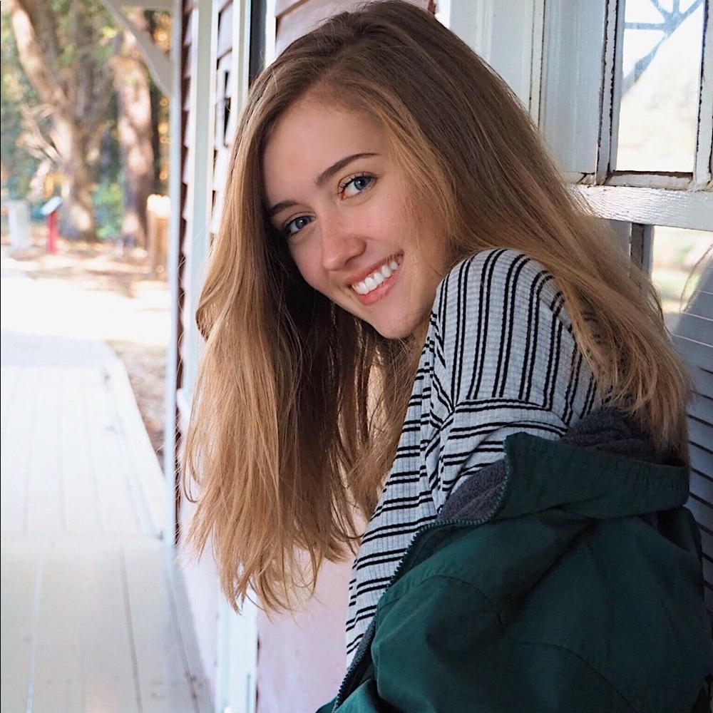 Meet your Posher, Anna